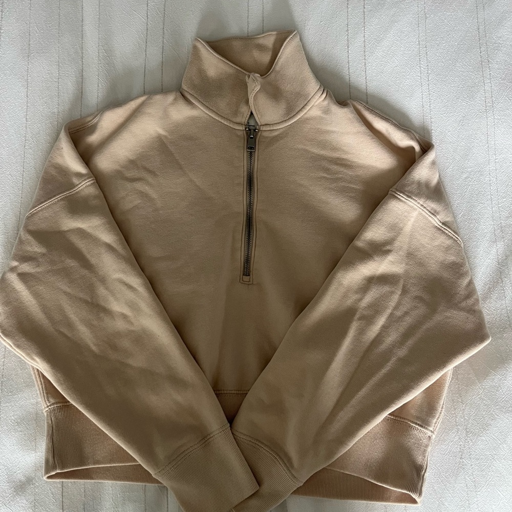 Abercrombie & Fitch Cream Pullover